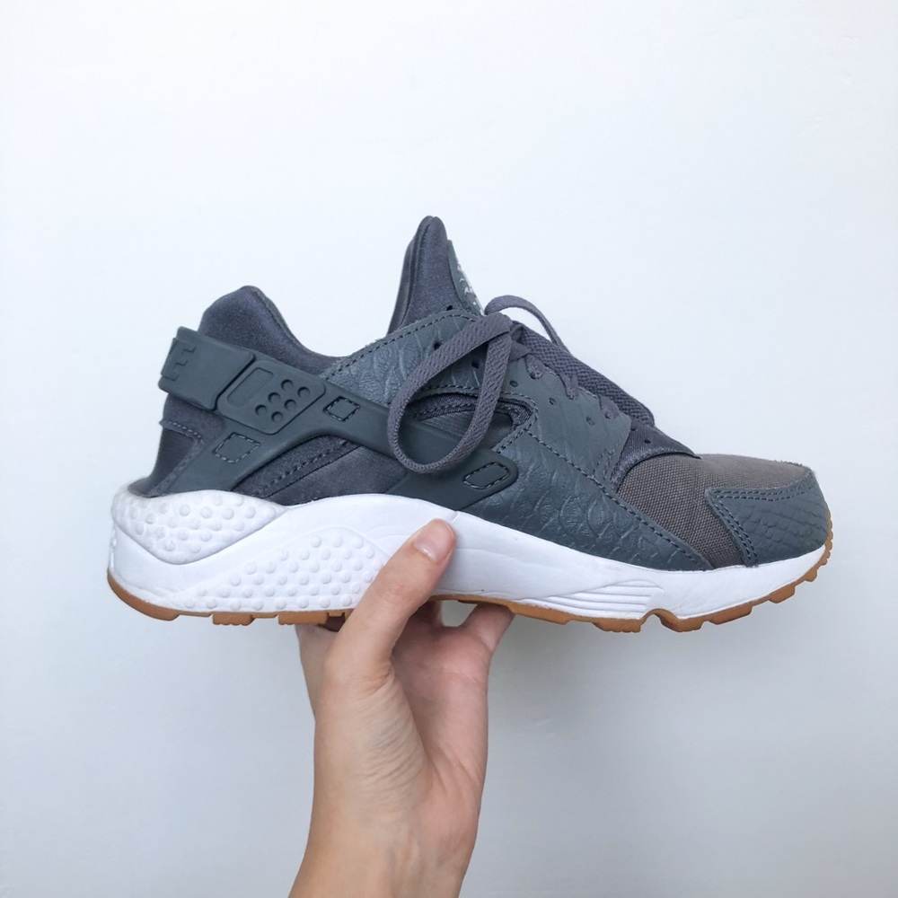 Sold❌ Nike huaraches